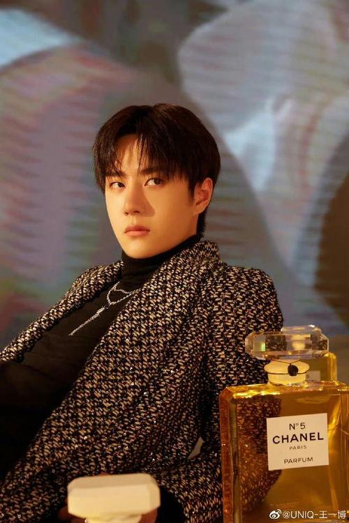 王一博照片爆料视频,揭秘幕后爆料视频背后的故事